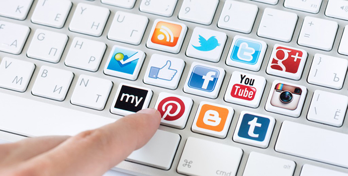 نقش شبکه های اجتماعی در افزایش فروش سایت فروشندگان آنلاین+ تبلیغات اینستاگرام + پین های ارتقاء دهنده+تبلیغات YouTube+YouTube+تبلیغات Twitter+Twitter+Instagram Influencers+Snapchat+influencer+تبلیغات فیس بوک +فیس بوک +گروه های فعال فیس بوک +BuzzFeed +Tastemade +نقش شبکه های اجتماعی + افزایش فروش سایت+شبکه های اجتماعی+فروش سایت